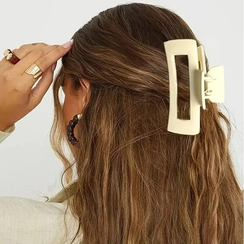 The Extra-Hold Jumbo Claw Clip 4-Piece Set: Your Thick Hair Solution